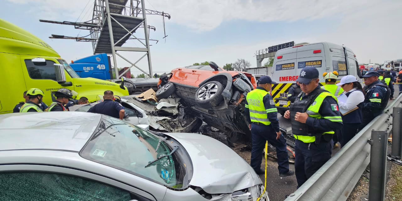 Video:Fuerte accidente desata caos en el Circuito Exterior Mexiquense