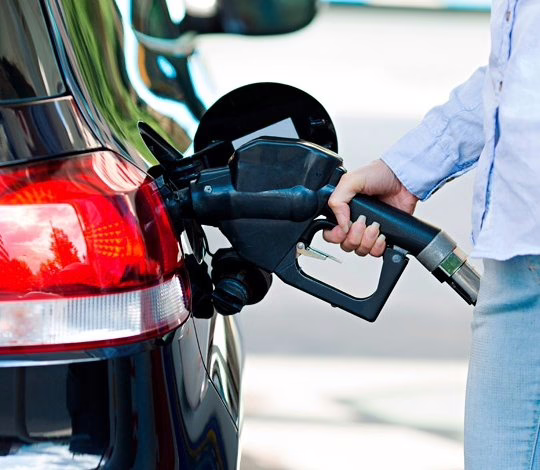 Arremete Sheinbaum contra gasolineros: ‘El alza del diésel no tiene justificación’