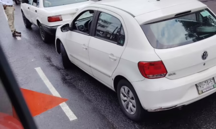 Se registran nuevos percances en la Avenida Ruiz Cortines y distribuidor Araucarias