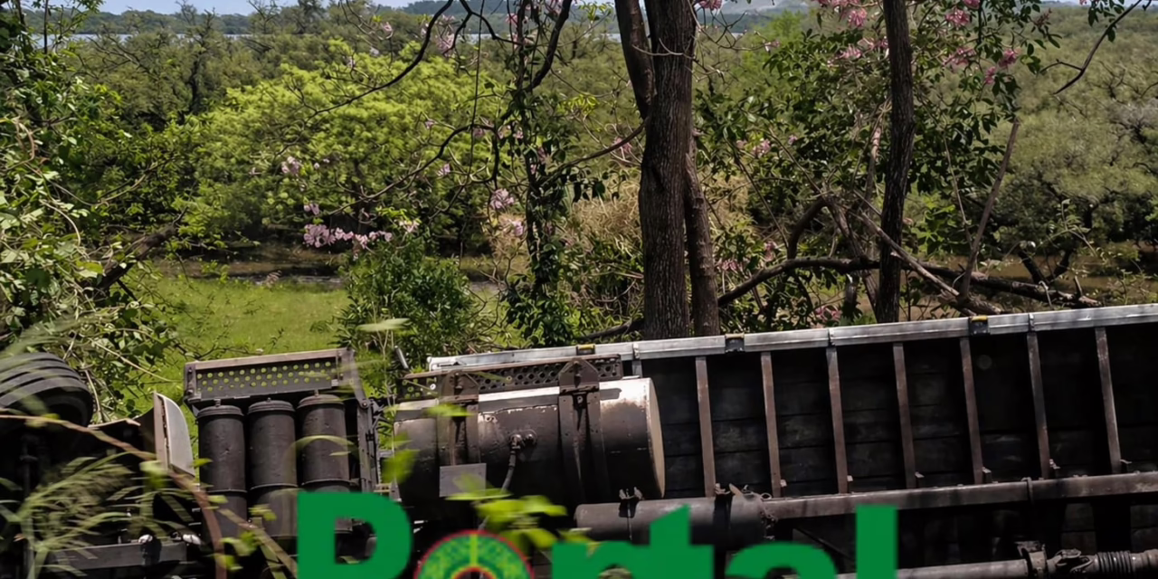 Voladura en la carretera 180 Cardel -Poza Rica, Camión vuelca a la altura del Cerro de los Metates