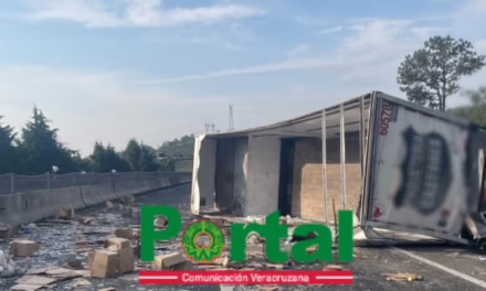 Percance vial y rapiña en la Xalapa-Perote a la altura de El Fresno