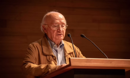 Conferencia por aniversario 60 de facultad de Economía:Globalización neoliberal enfrenta un proceso de fractura: José Blanco