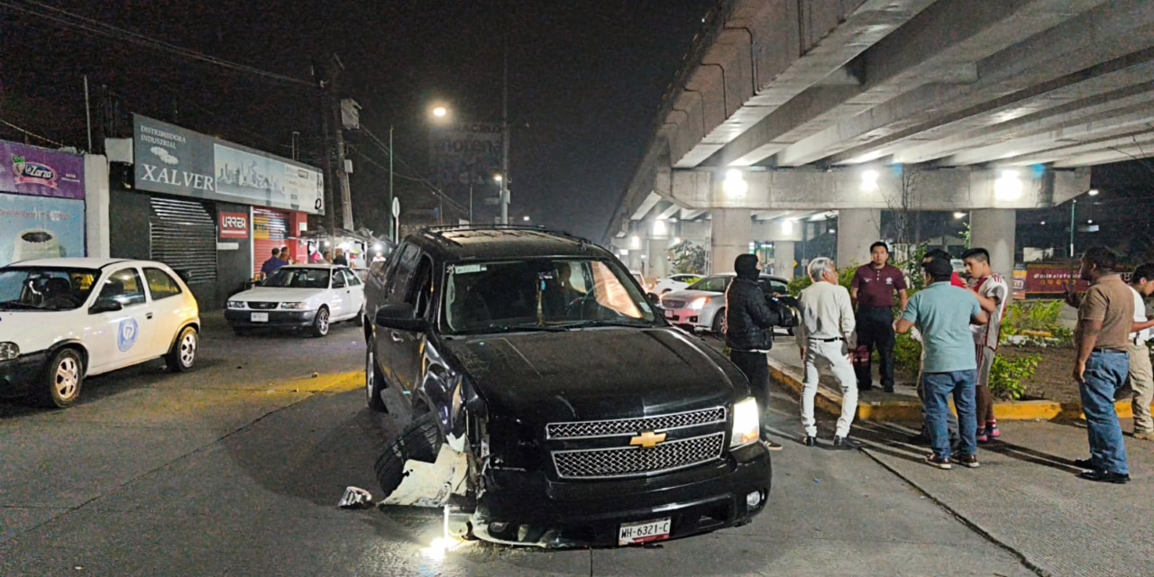Impacta motocicleta y quería darse a la fuga en la Av. Lázaro Cárdenas