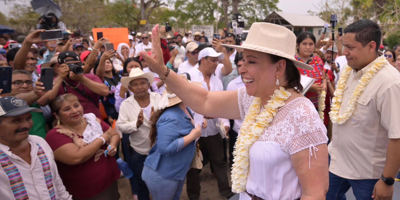 Los chinantecos también son veracruzanos: Rocío Nahle arranca obras carreteras en Tierra Blanca