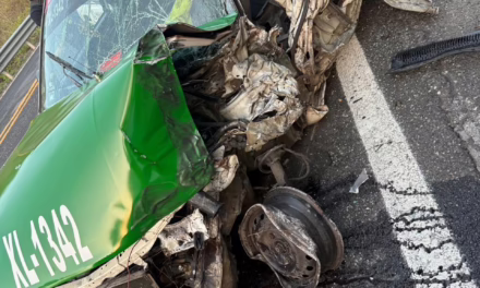 Aparatoso accidente en la Xalapa-Veracruz deja 3 lesionados y cuantiosos daños