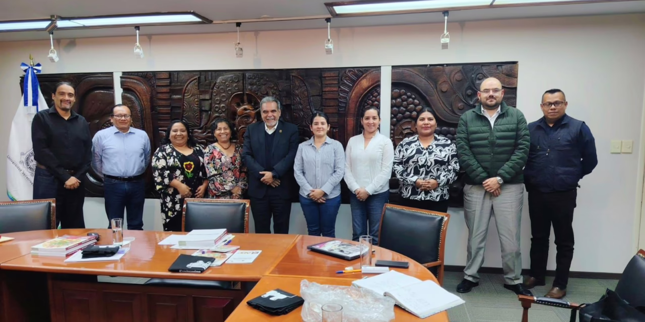 Colaboran IVEA y UV para reforzar el programa de alfabetización en Veracruz