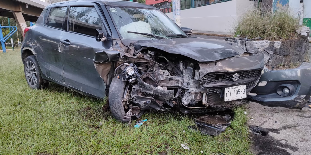 Percance vial en Circuito Presidentes, a la altura del puente de la USBI