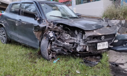 Percance vial en Circuito Presidentes, a la altura del puente de la USBI