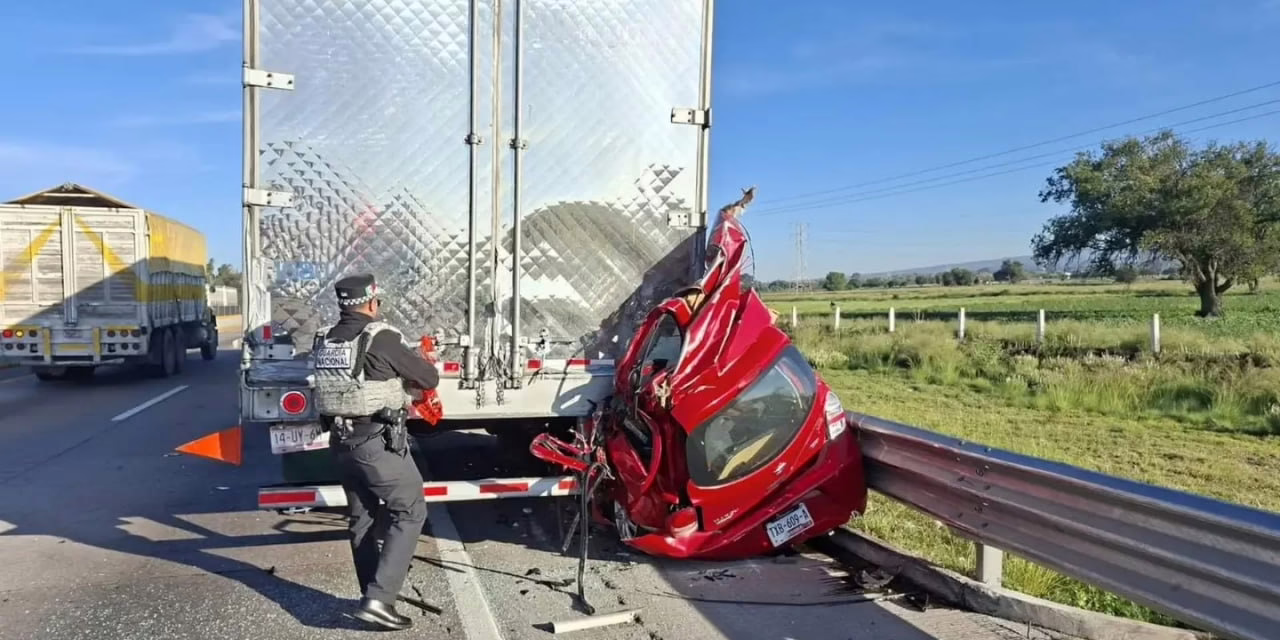 Tragedia en la Puebla-Orizaba: Choque deja dos muertos y caos vial a la altura de Tepeaca