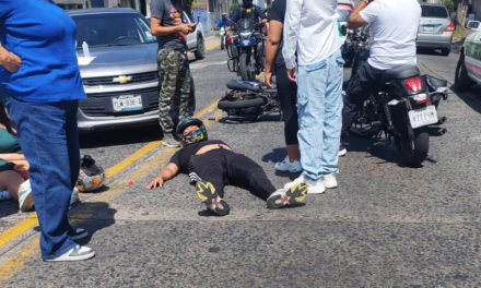 Accidente en la Avenida 20 de Noviembre deja saldo de lesionados