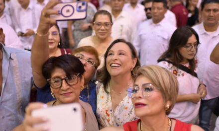 Reconoce Gobernadora al magisterio con aumento salarial y homenaje a su vocación