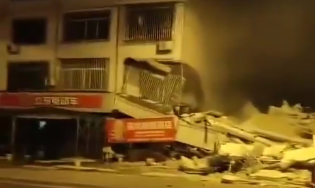 Video:Un sismo de magnitud 5,2 en el sur de China deja dos muertos y 7.000 evacuados