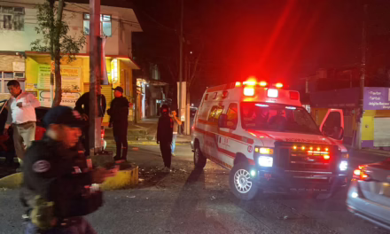 Accidente en la avenida Américas y Pípila