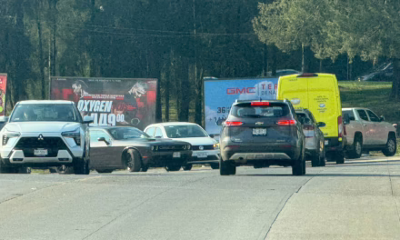 Reportan percance vehicular sobre a la altura del Registro Civil; hay afectaciones viales