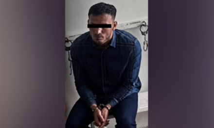 Omar Chávez deja prisión, pero seguirá proceso por violencia familiar