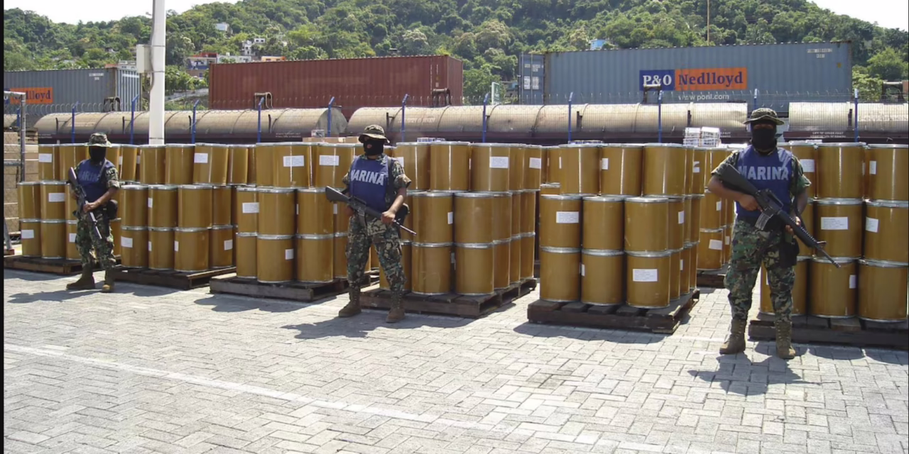 Frenan producción de fentanilo: Más de 54 mil litros de químicos incautados en Manzanillo