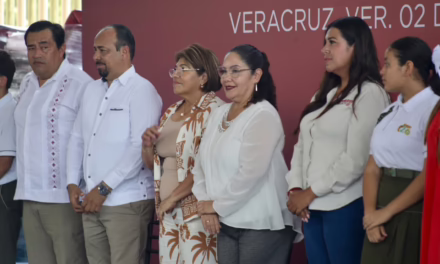 Beneficia SEV a 46 planteles de educación básica con mobiliario e insumos