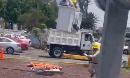 Video: SUFREN LESIONES TRABAJADORES DE LA CFE TRAS CAÍDA DE CANASTILLA POR FALLA MECÁNICA