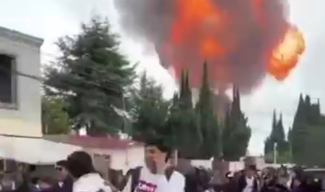 Video:Explosión de cuatro pipas de gas LP en la colonia San Juan Negrete, en el municipio de Tepeaca, Puebla.