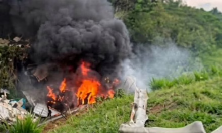 Familia murió calcinada tras volcadura de tractocamión en autopista de Poza Rica a Cardel.