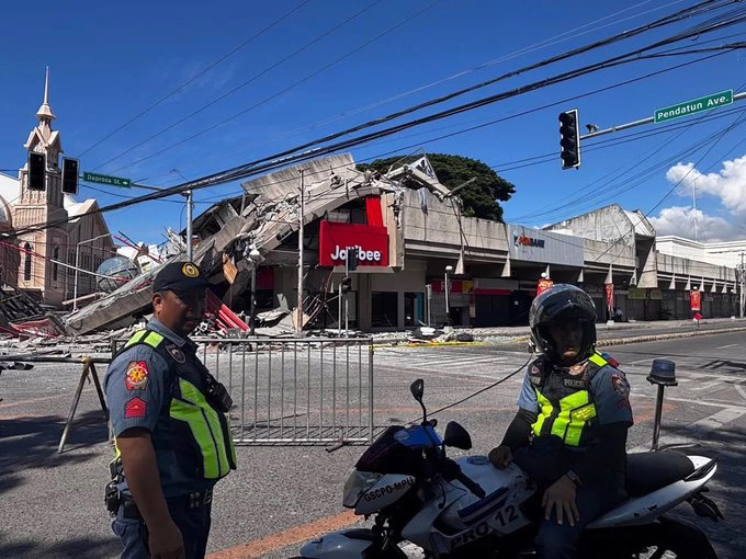 VIDEO:Más de 30 muertos en Filipinas tras potente terremoto