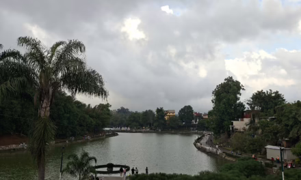 Lluvias en diversos sectores del territorio estatal, derivado de la interacción entre una *vaguada* ubicada en el suroeste del Golfo de México
