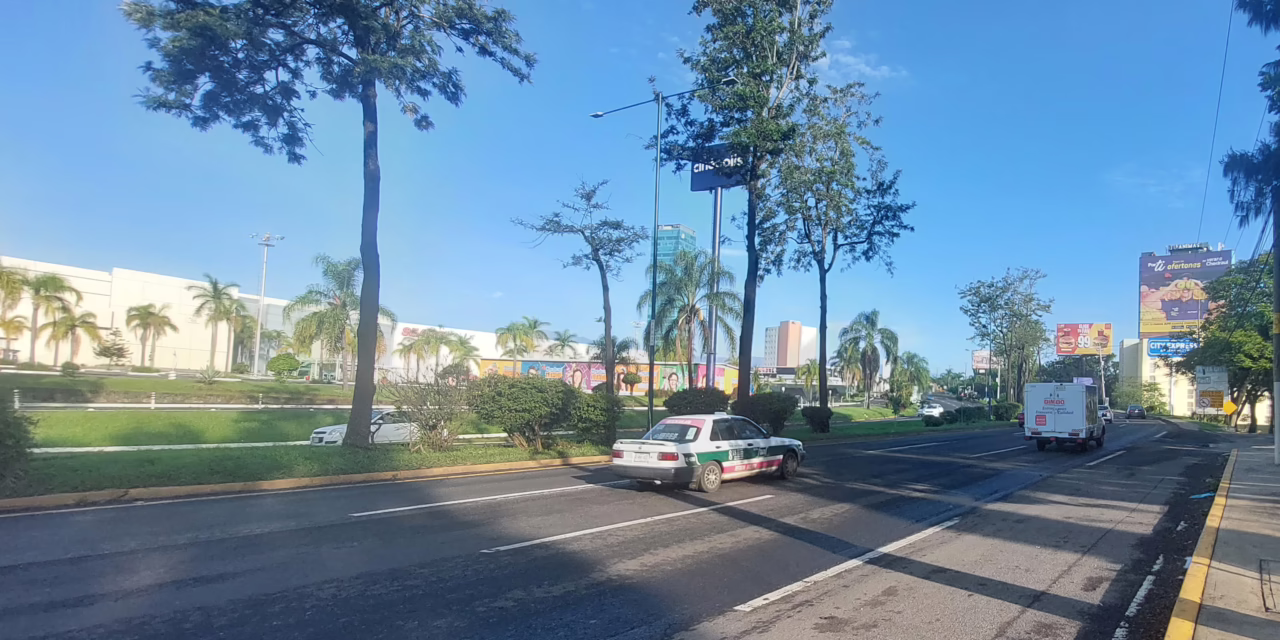Algunos periodos de sol, sin embargo, existe probabilidad para lluvias y tormentas en gran parte de Veracruz