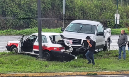 Accidente vehicular a la altura de Plaza El Juguete