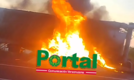 Se incendia pipa en la carretera Cardel – Poza Rica