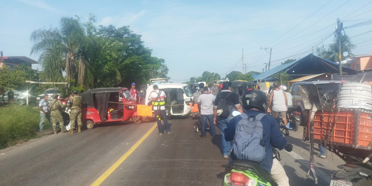 Video:Bloquean mototaxis bloquean la carretera Paso de Ovejas – Veracruz