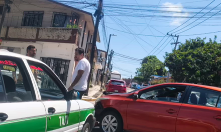 Accidente de tránsito en Maestros Veracruzanos