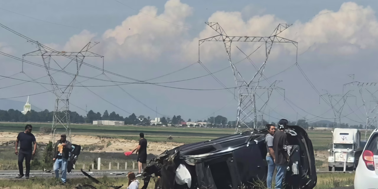 Accidente en la autopista Perote-Xalapa deja solo daños materiales