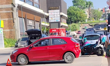 Accidente de tránsito a la altura de plaza Calabria