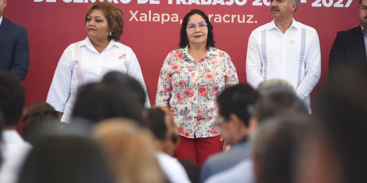 SEV inicia cambios de centro de trabajo para más de 13 mil docentes