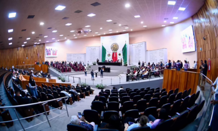 Avala Congreso enajenación de vehículos oficiales