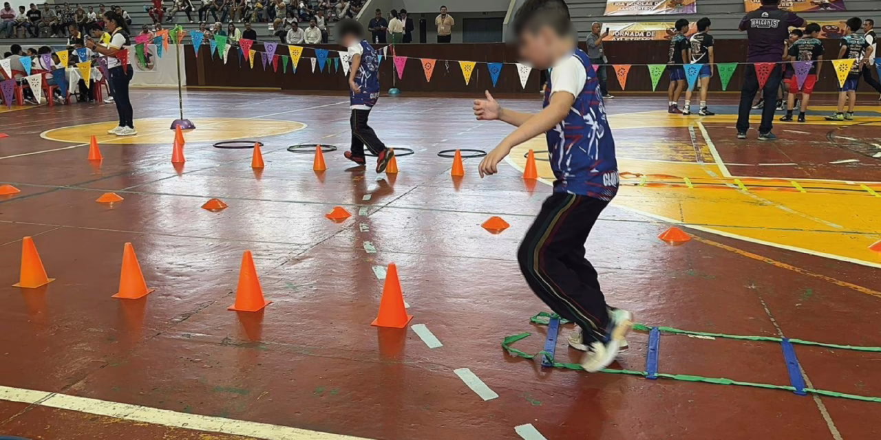 Imparte SEV curso de ludomotricidad dirigido a docentes de Educación Física