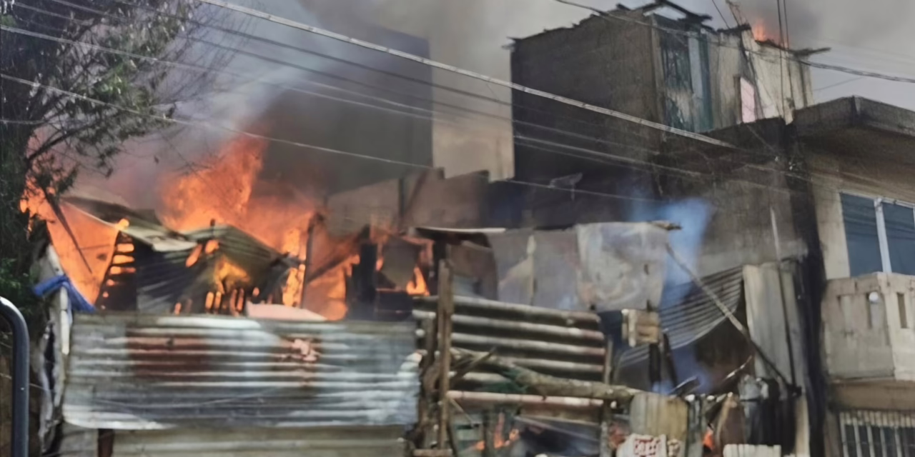 Incendio en la colonia Reserva del Tronconal