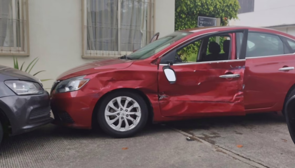Accidente en la zona de Residencial Cumbres moviliza a los cuerpos de emergencia