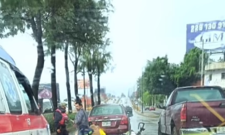 Motociclistas lesionado en la avenida Lázaro Cárdenas