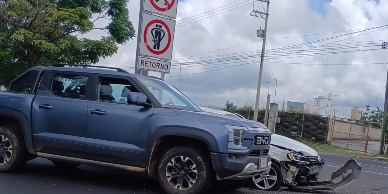 Accidente en la carretera Xalapa-Veracruz, a la altura del Batallón de El Lencero 