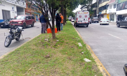 Motociclista accidentado genera caos vial en la avenida Villahermosa
