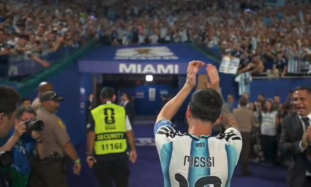 Un gol de Enzo Fernández en el minuto 93 selló la victoria argentina en un partido intenso