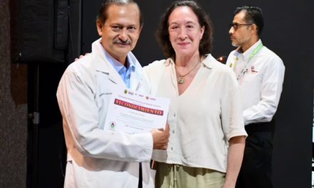 Reconoce SS a profesionales de la salud y pioneros del Centro Estatal de Trasplantes