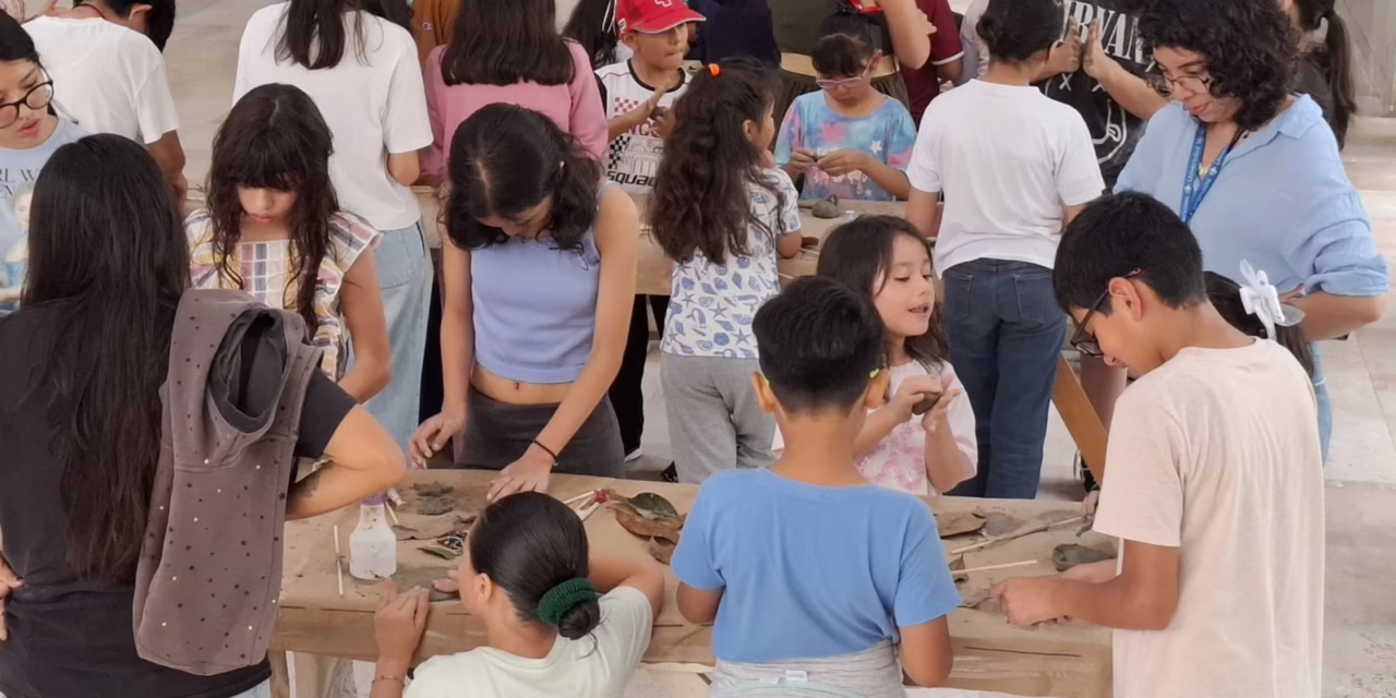 SEV acerca a niñas y niños al arte de la alfarería