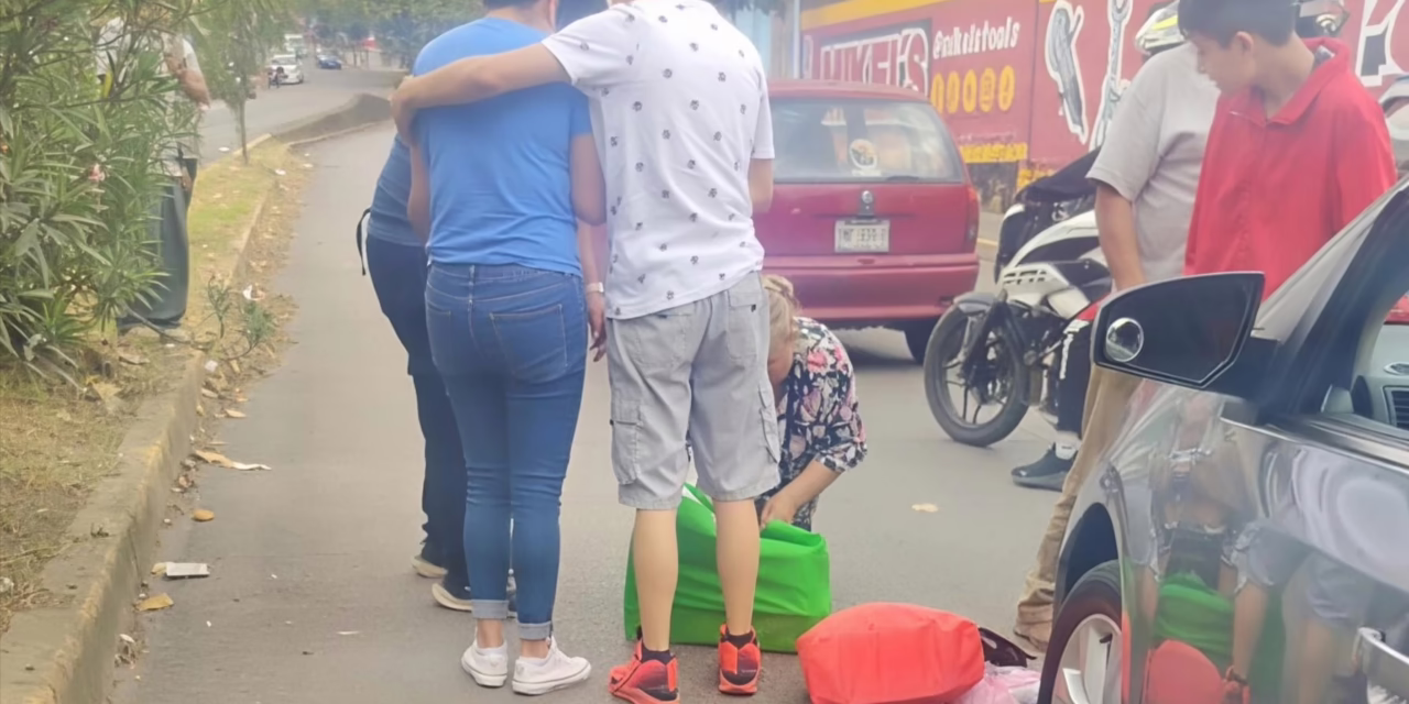 Mujer es atropellada en la avenida Camino Antiguo a Naolinco