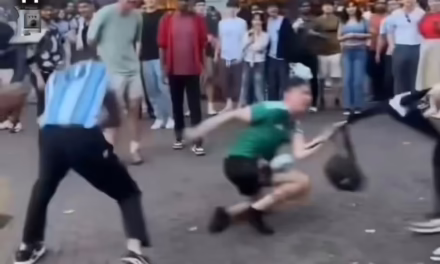 Mexicano es agredido por aficionados de Argentina