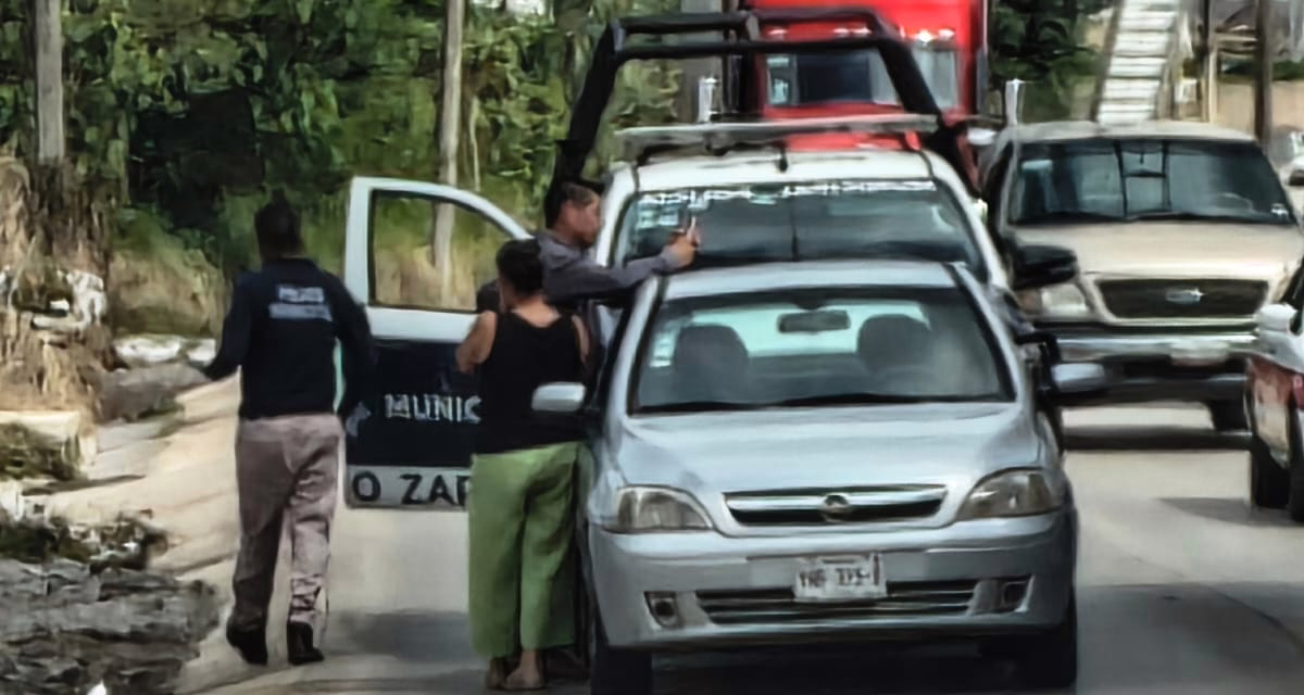 Choque por alcance en la carretera Las Trancas-Coatepec
