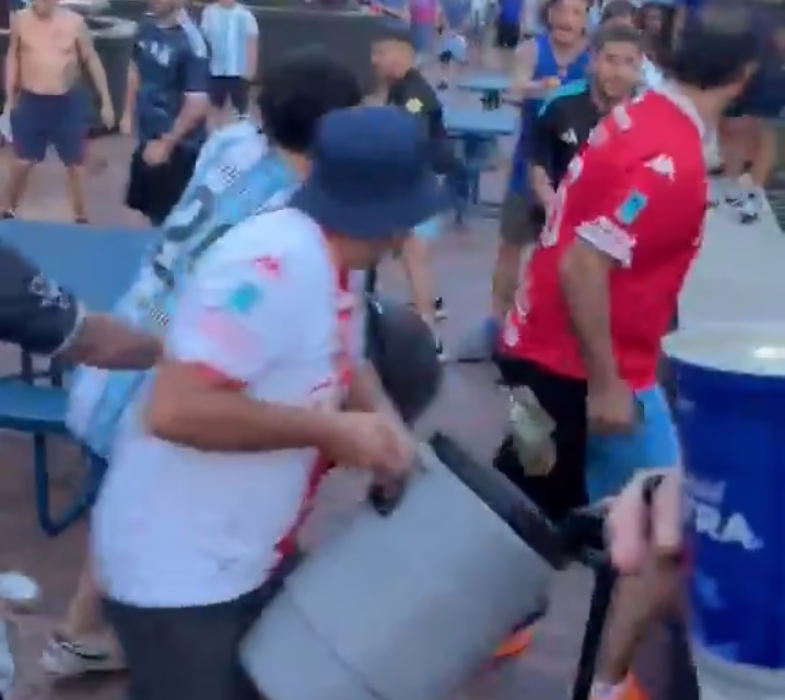 Video:Incidentes entre aficionados de argentinas en Atlanta