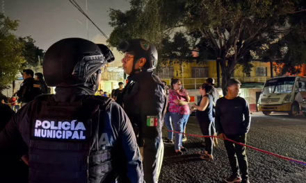 Restablece CMAS suministro de agua en la zona de Chedraui Caram tras reparar falla en la línea de Perote