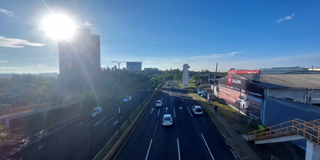 Se mantendrá un ambiente caluroso y húmedo, particularmente en las llanuras y zonas costeras.